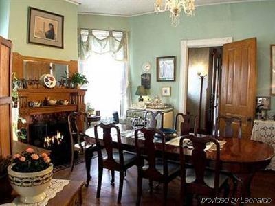 Summers Inn Ludington - Adults Only Room photo