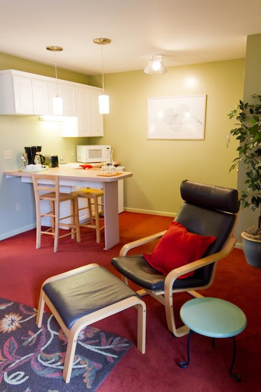 Summers Inn Ludington - Adults Only Room photo